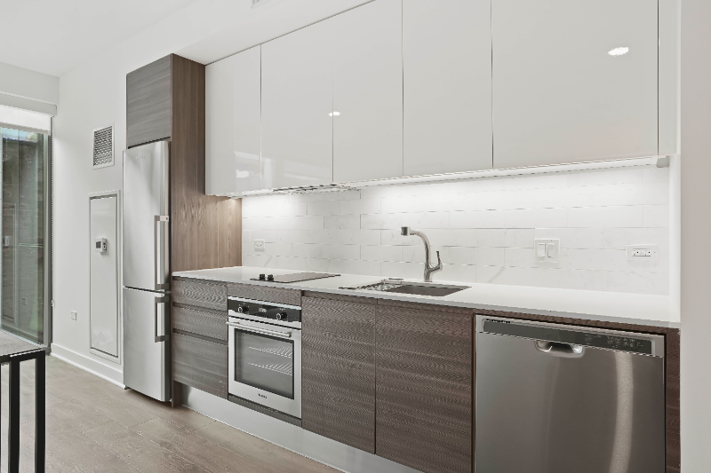 Chicago Condo: 199 W Hubbard St