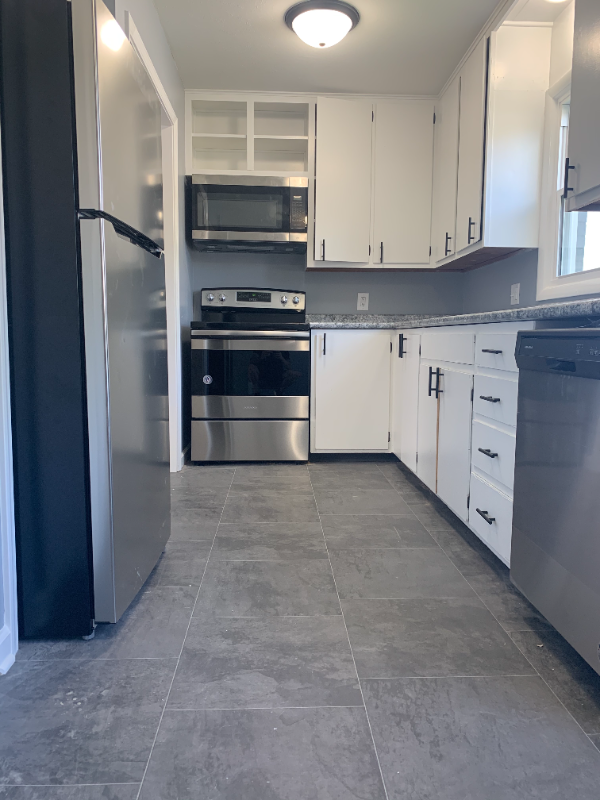 Omaha Apartment: 6020 Birch Street