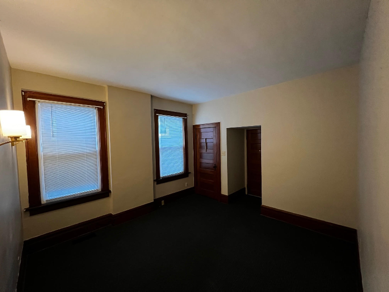 Columbus Apartment: 1793 1/2 North Fourth Street, Columbus