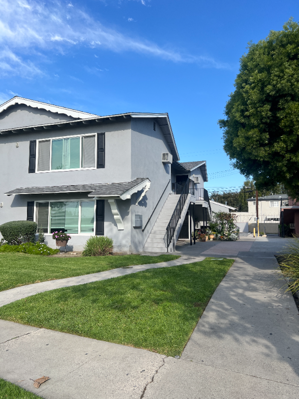 Garden Grove Apartment: 10761 Palma Vista