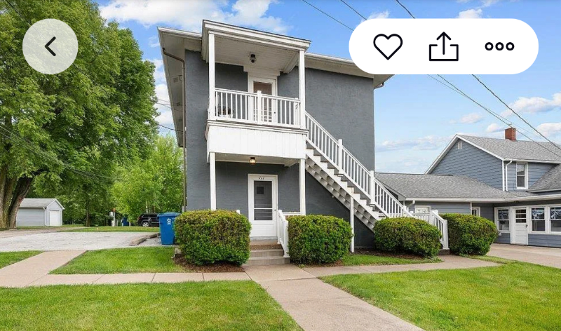 le Claire Single Room: 111 Ewing St upper unit