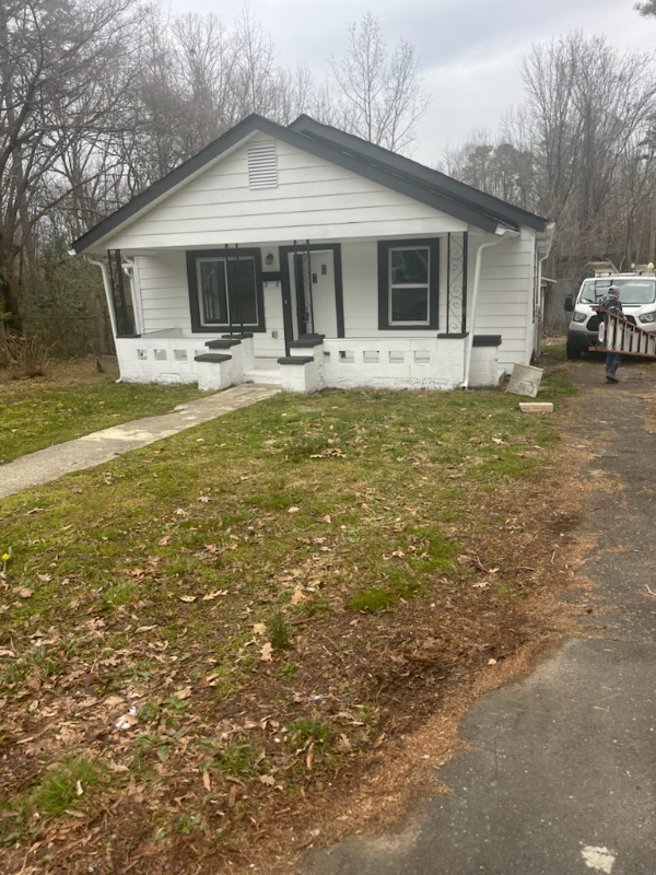 Charlotte House: 728 Rodey ave.