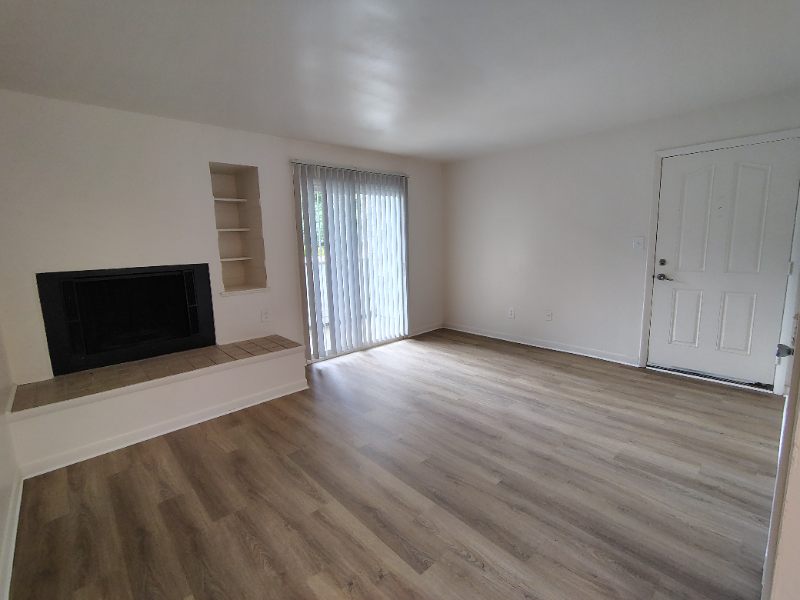 Lynchburg Apartment: 600 Reusens Road