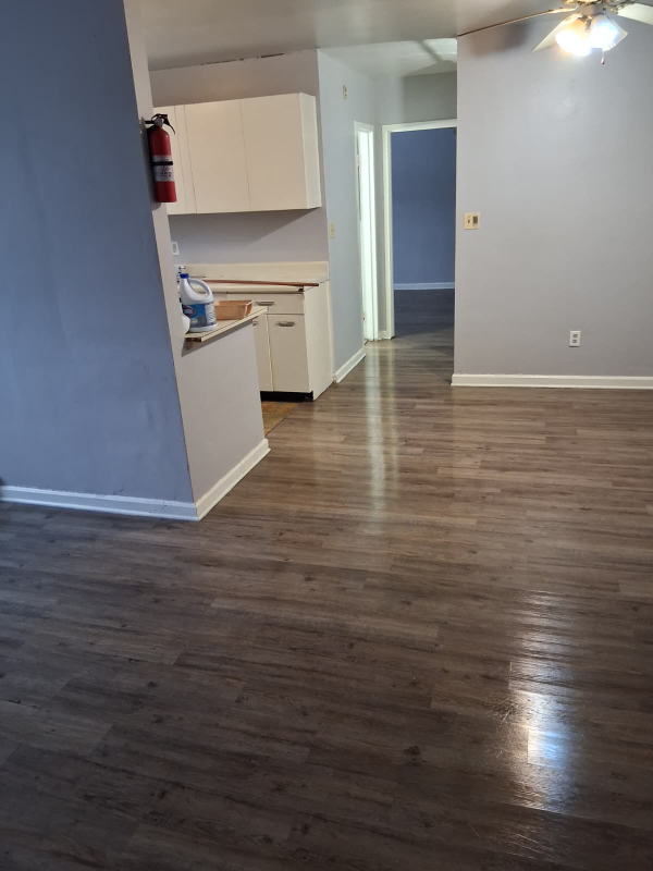 Cleveland Apartment: 14835 Euclid Ave