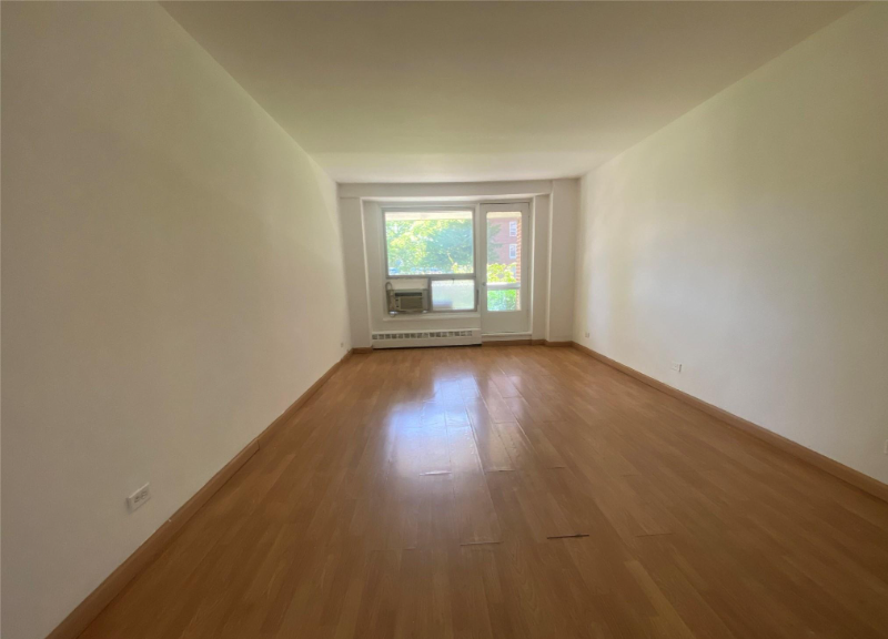 forest hills House: 9805 63 rd