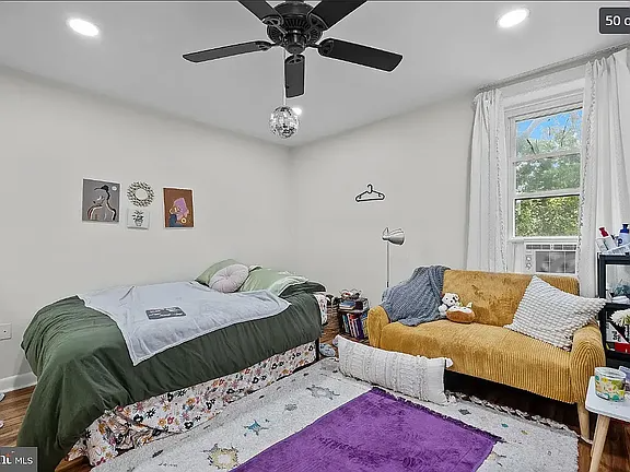 Philadelphia Apartment: 400 E Vernon Rd