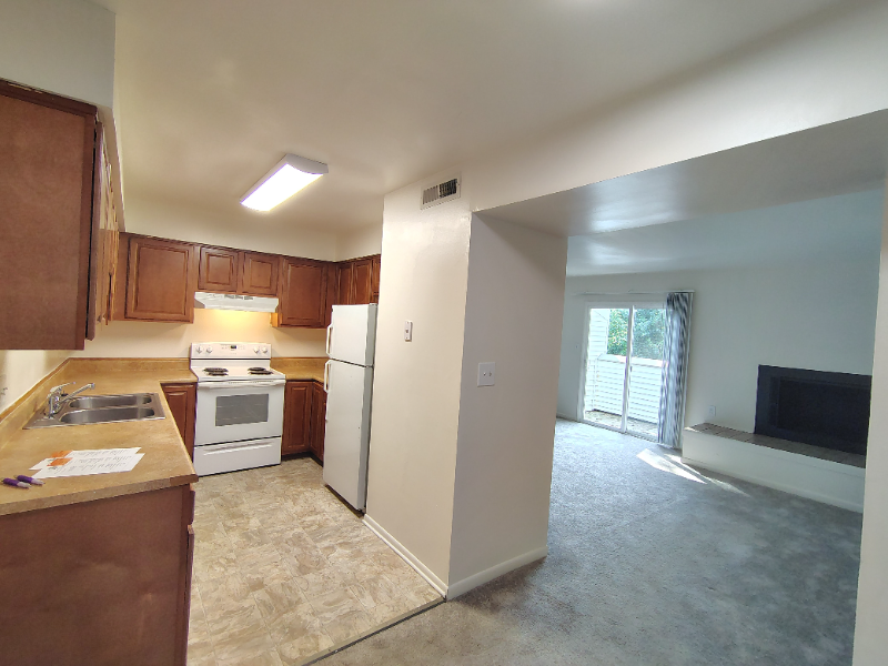Lynchburg Apartment: 600 Reusens Road