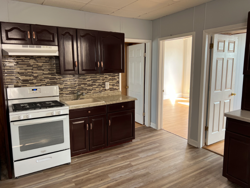 Bayonne Apartment: 9 West 17 Street