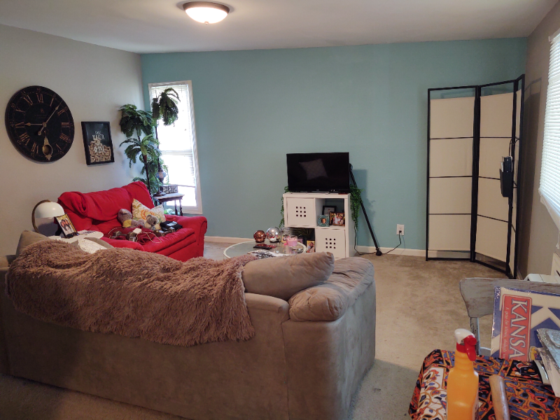 Lawrence Apartment: 635 W 25th St
