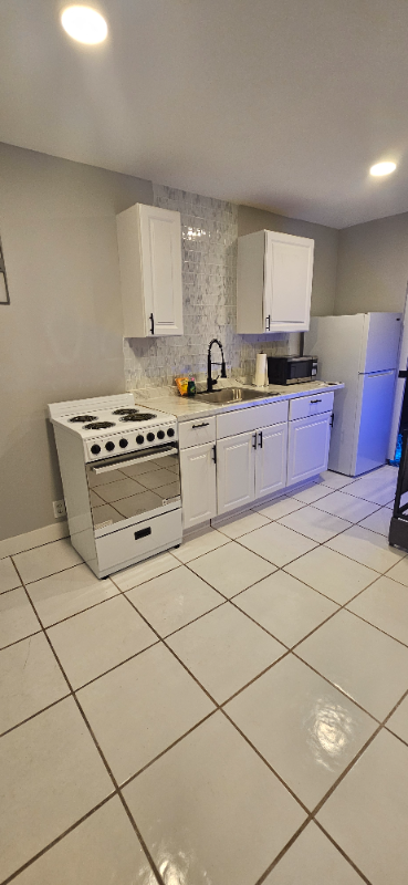 Riviera beach House: 1448 w 31st
