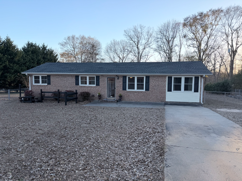 Williamston House: 217 Ridgecrest Way