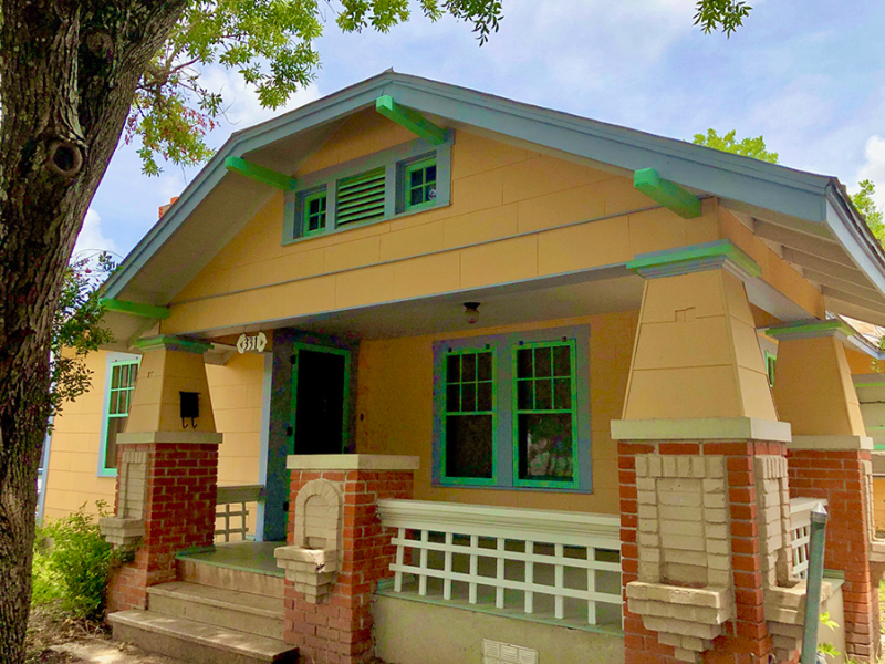 San Antonio House: 331 Avant Ave