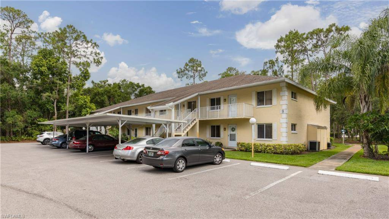 Naples Condo: 3451 County Barn Road