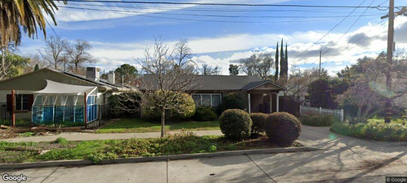 Chico House: 385 E 5th avenue