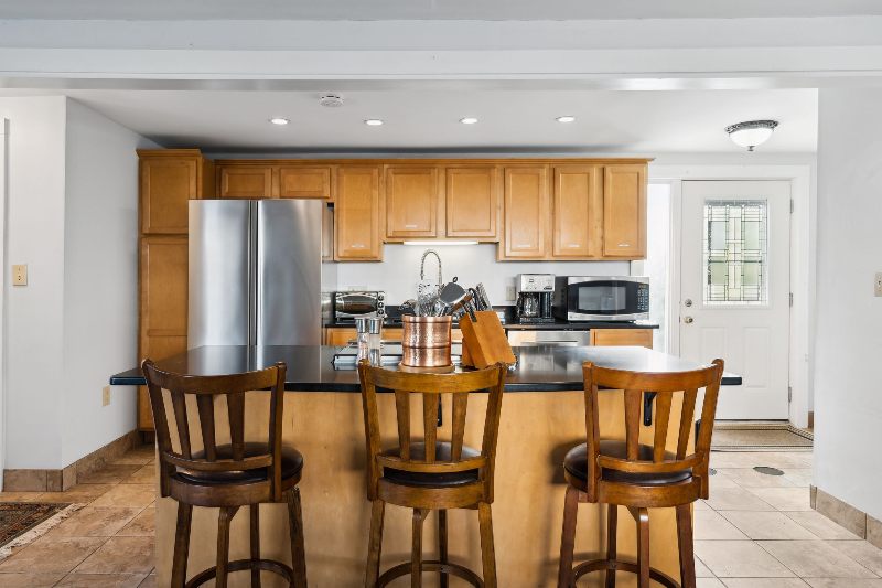 Portland Townhome: 103 Gray St