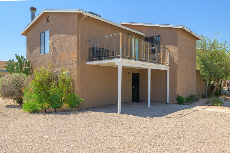 Tucson Townhome: 1647 E Lester St