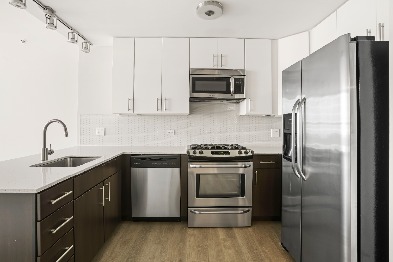 Chicago Condo: 764 W Adams