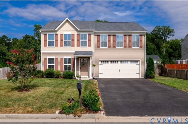 Richmond House: 5505 Noble Ave