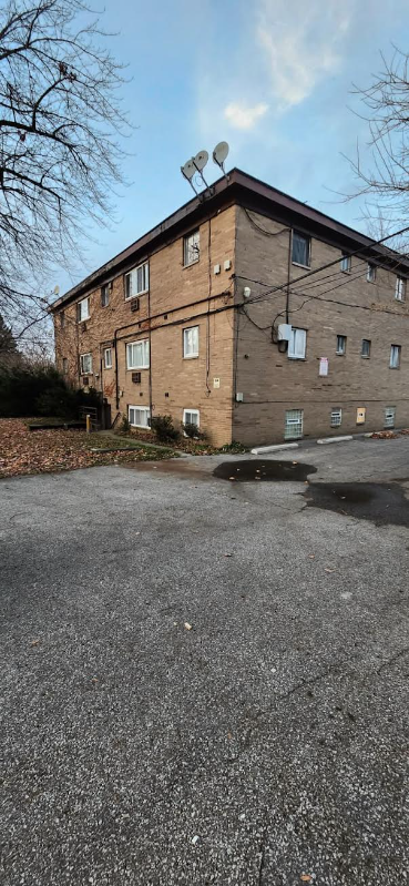 Cleveland Apartment: 14918 Milverton Road