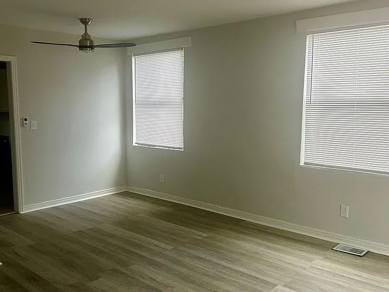 Jacksonville Multiplex: 2979 Downing St