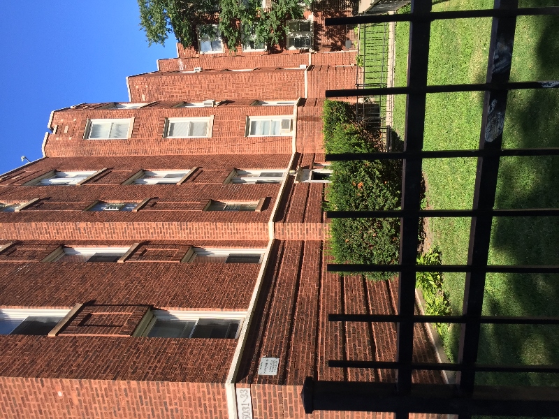 Chicago Apartment: 5031 N Harding Ave