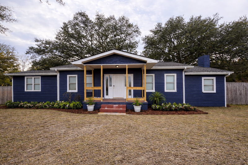 Hinesville House: 410 Live Oak Church Rd