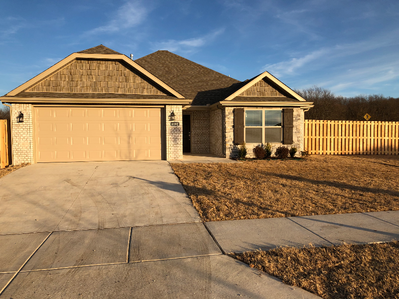 Fayetteville House: 4192 W Anthem Dr