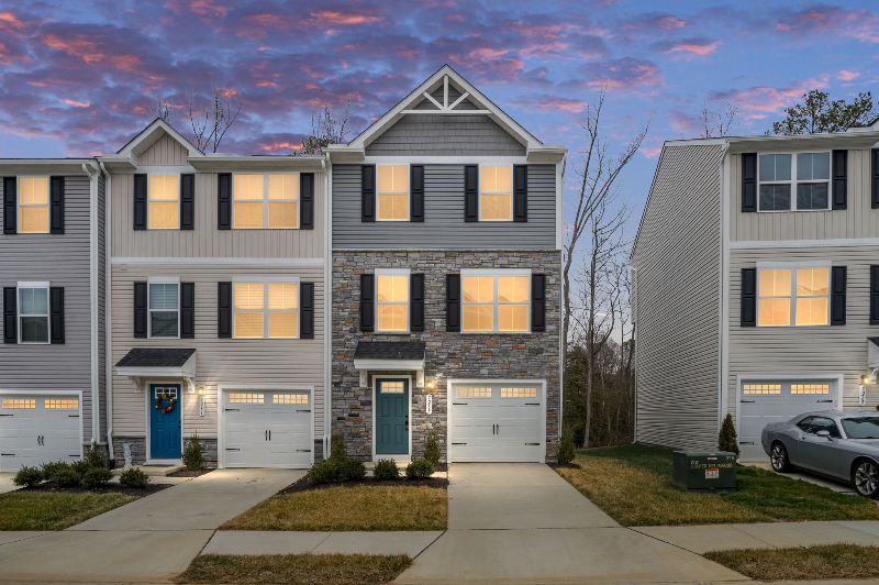 Ruther Glen Townhome: 7263 Congressional Circle