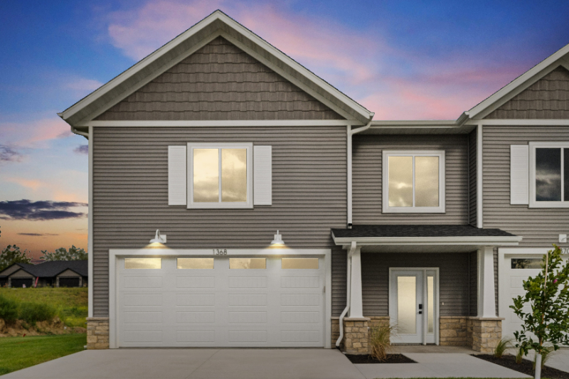 Dubuque Townhome: 1368 Autumn Ridge Lane