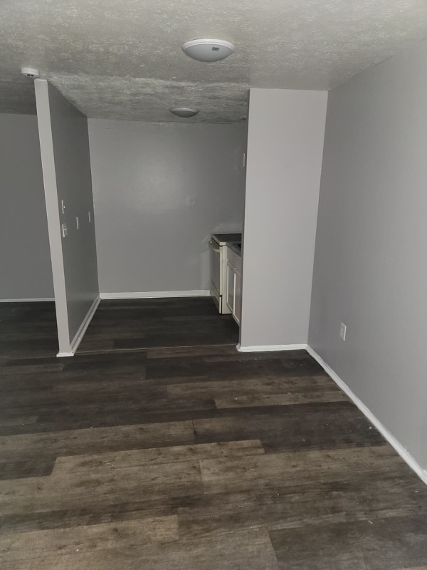 East Cleveland Apartment: 13540 Superior Road