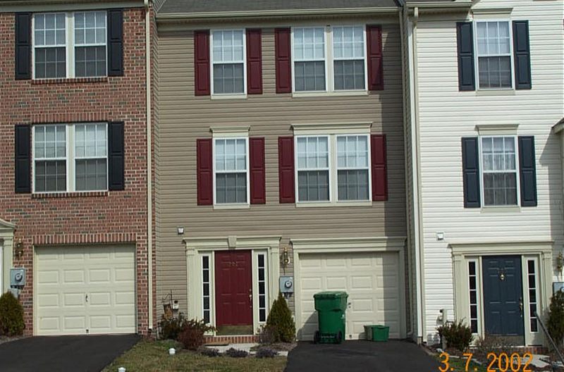 North Wales Townhome: 302 Joshua Court