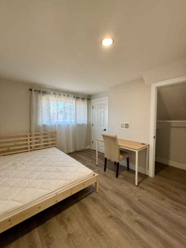 Northglenn Single Room: 9989 Dodge Dr