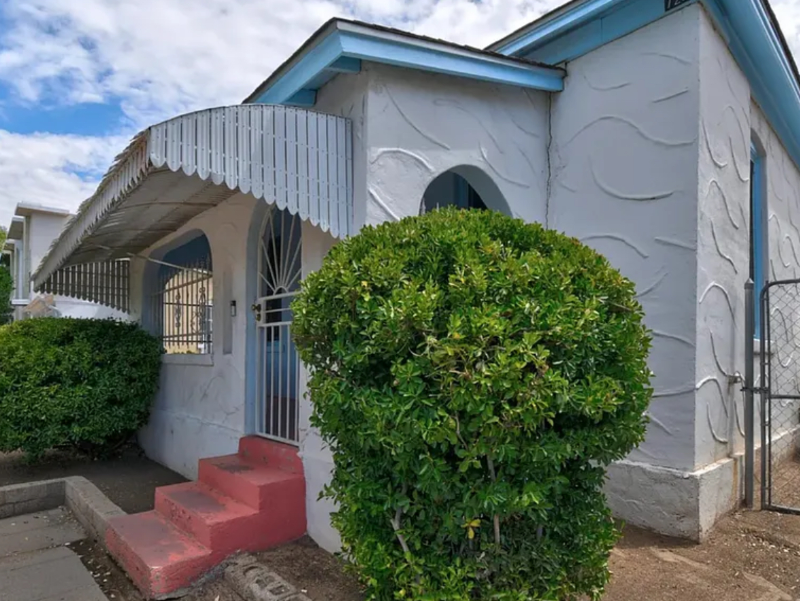 Albuquerque House: 722 Broadway Blvd SE