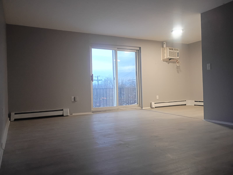East Cleveland Apartment: 13540 Superior Road