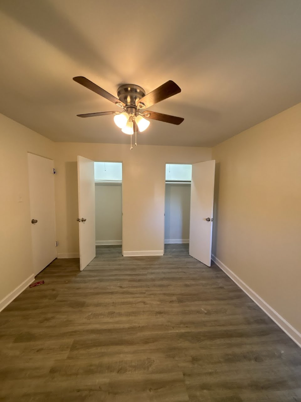 Harvey Apartment: 14605 Des Plaines
