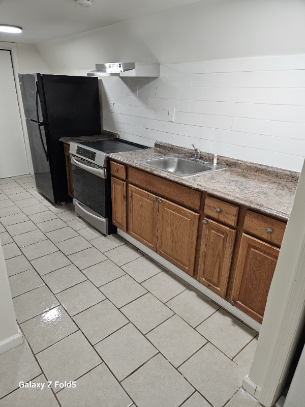 Newark Multiplex: 63 Huntington Terrace #1