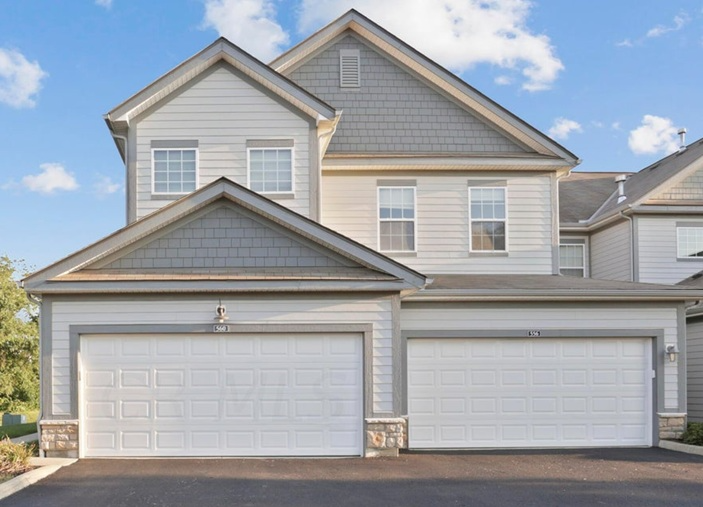 Lewis Center Condo: 560 Redwood Ln