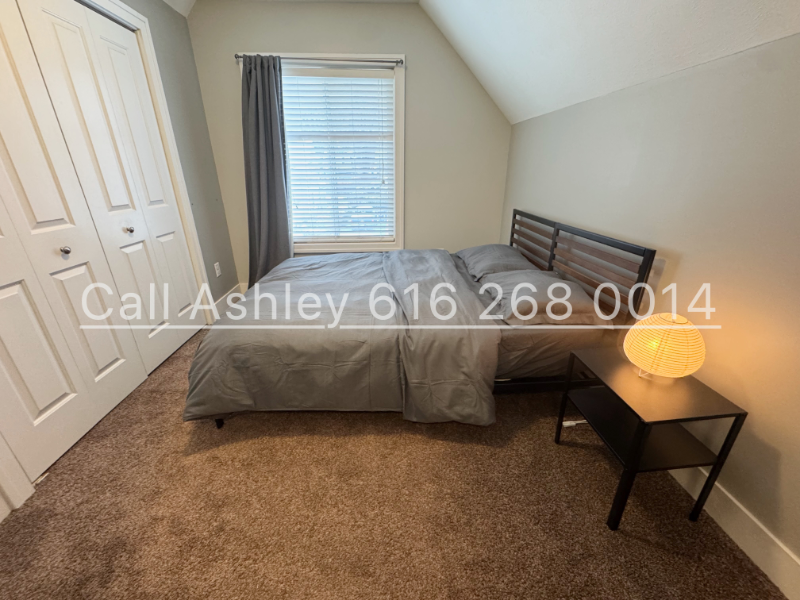 Grand Rapids Single Room: 1032 Logan Street SE