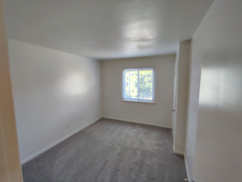 Lynchburg Apartment: 600 Reusens Road