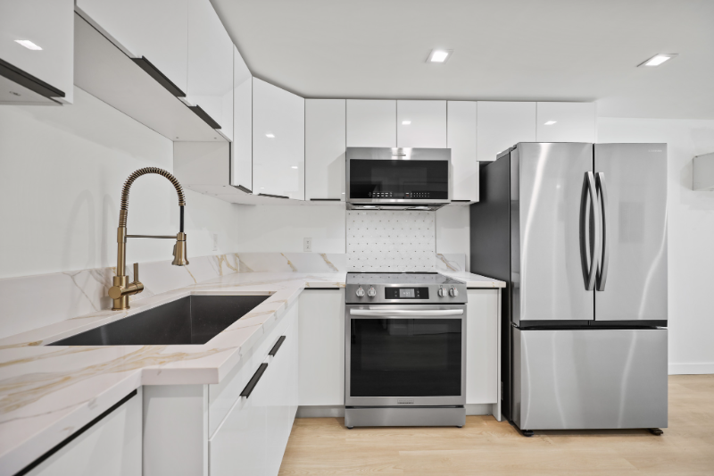 Los Angeles Apartment: 3535 Ellsworth St