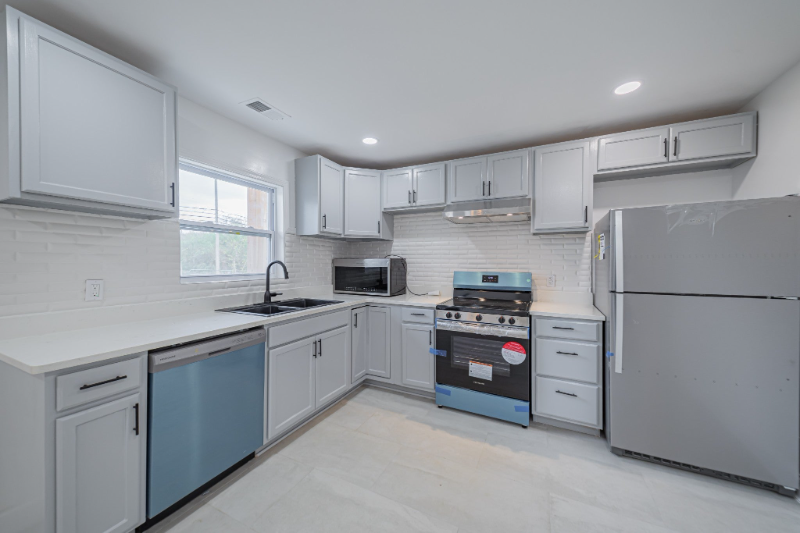 Ardmore House: 825 Market Street