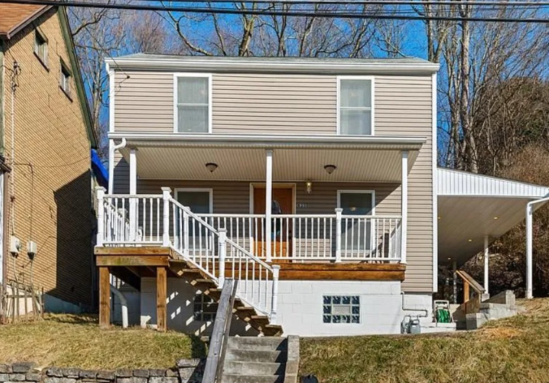 Oakmont House: 635 Valley St