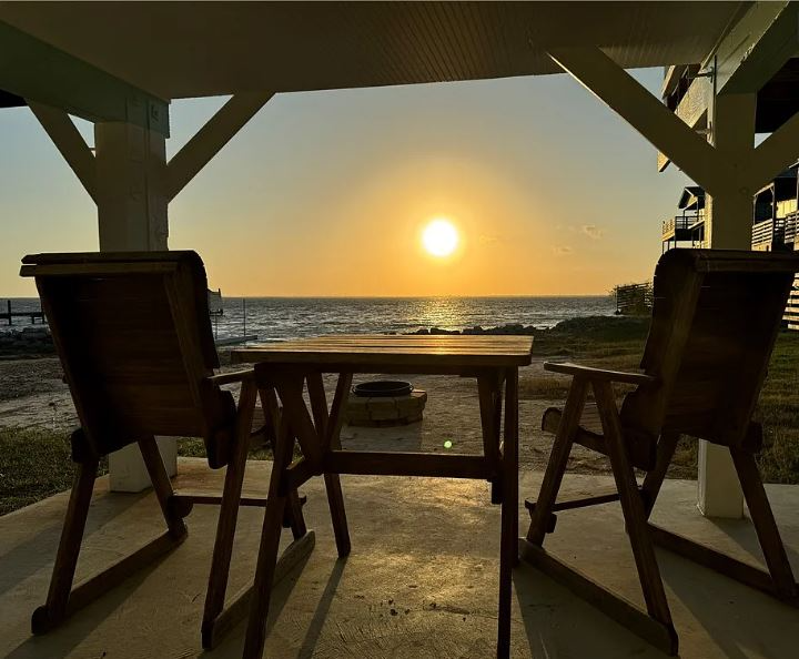 Corpus Christi House: 3021 Laguna Shores Rd