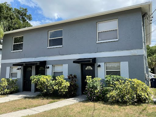 Tampa Townhome: 503 E Columbus Dr