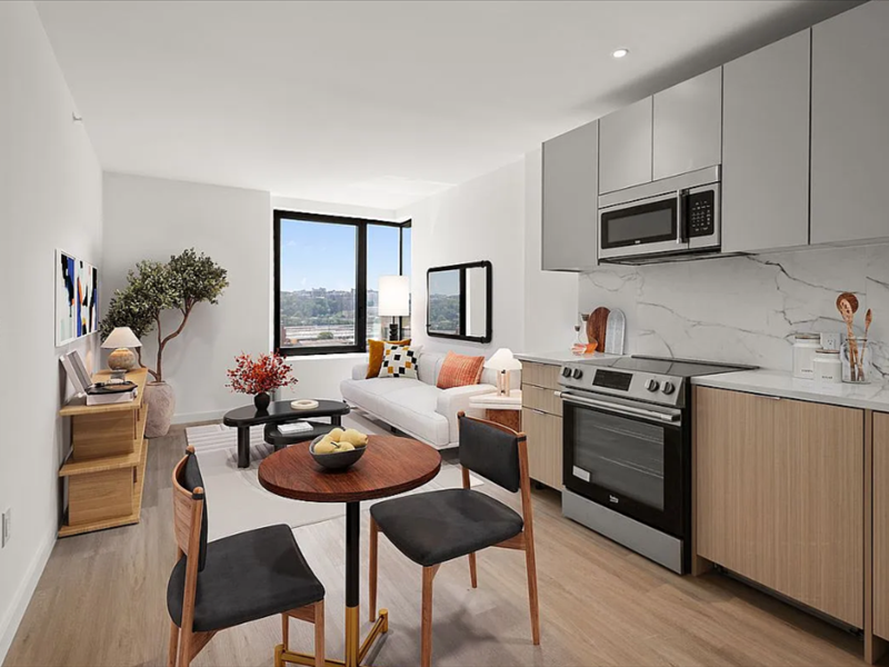 New York Apartment: 5055 BROADWAY