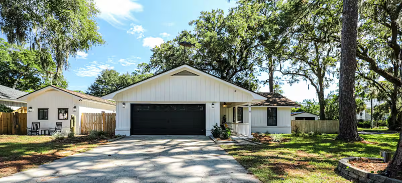 Savannah House: 810 Oemler Loop