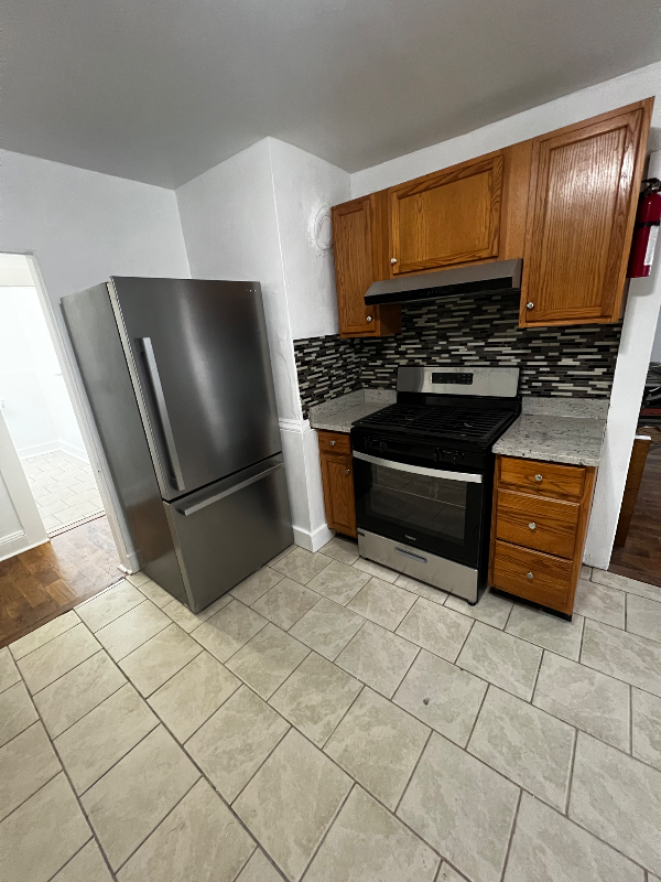 Meriden Multiplex: 88 Spring St #3