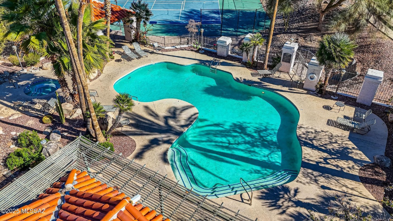 Tucson Townhome: 3210 E Calle De La Punta