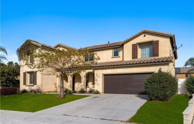 Jurupa valley House: 4790 peston st