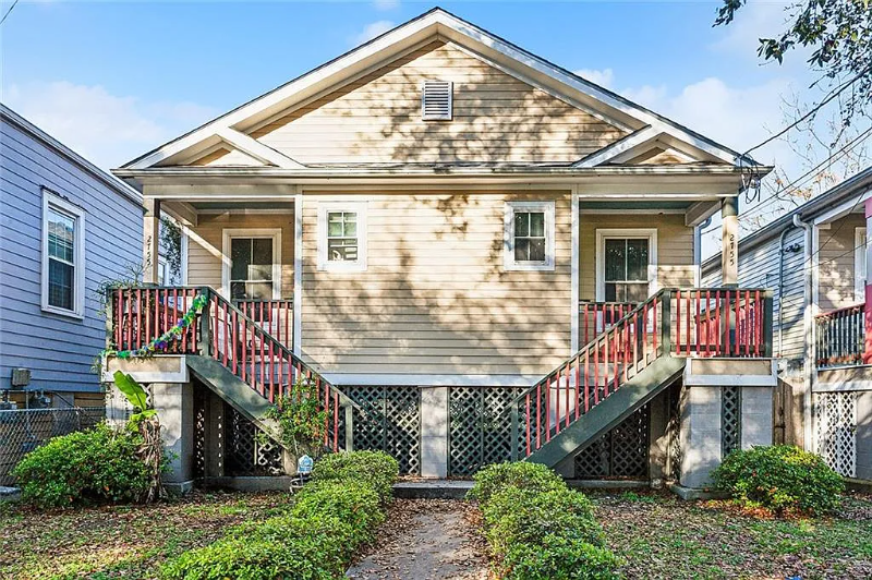 New Orleans Multiplex: 2755 Banks St